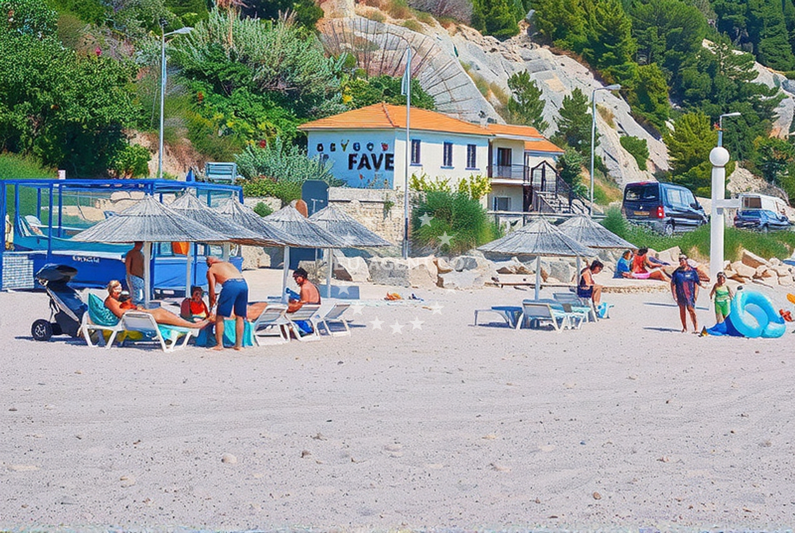 Beach facilities and surroundings at Sveti Martin istok, Podstrana - Sveti Martin Beach.net in Sveti Martin istok
