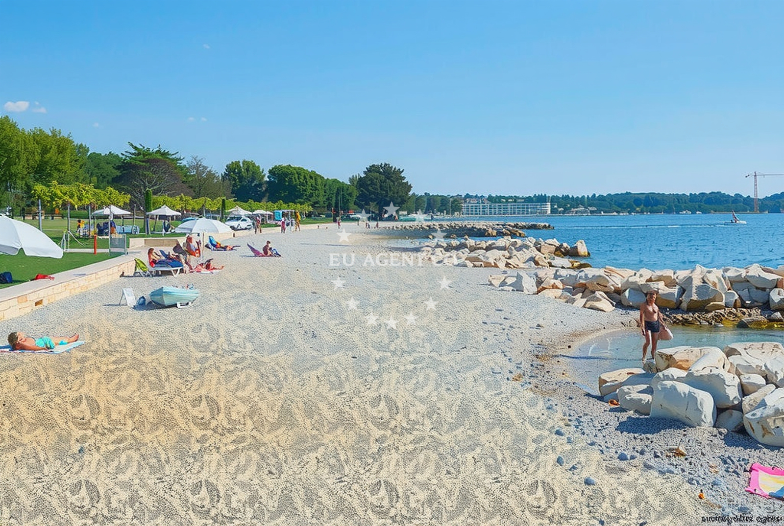 Shoreline and swimming area at Sveti Martin, Poreč Beach.net in Sveti Martin