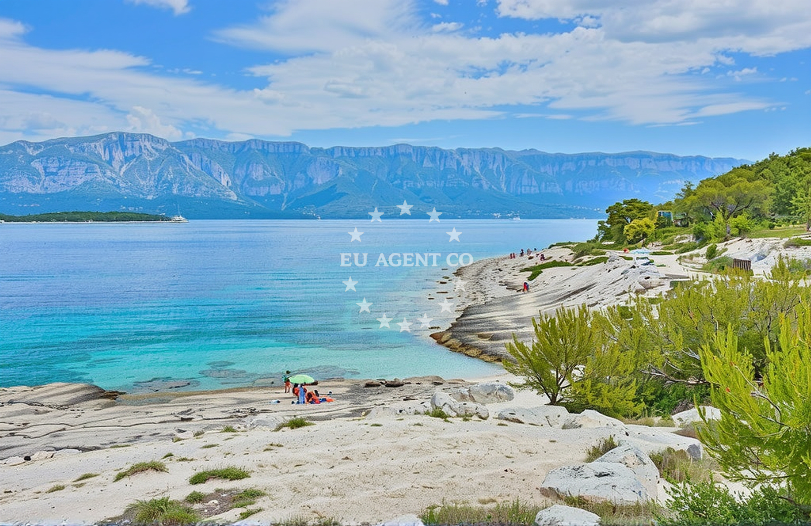 Shoreline and swimming area at Sveti Rok sjever, Sumartin (Brač) Beach.net in Sveti Rok sjever