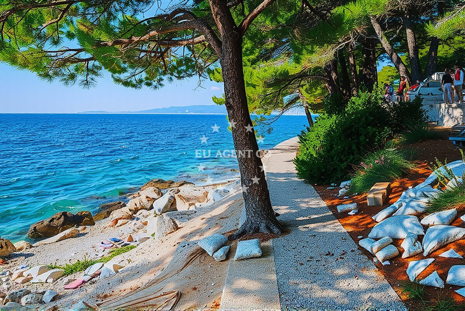 Shoreline and swimming area at Sveti Roko zapad, Drvenik (Gradac) in Sveti Roko zapad