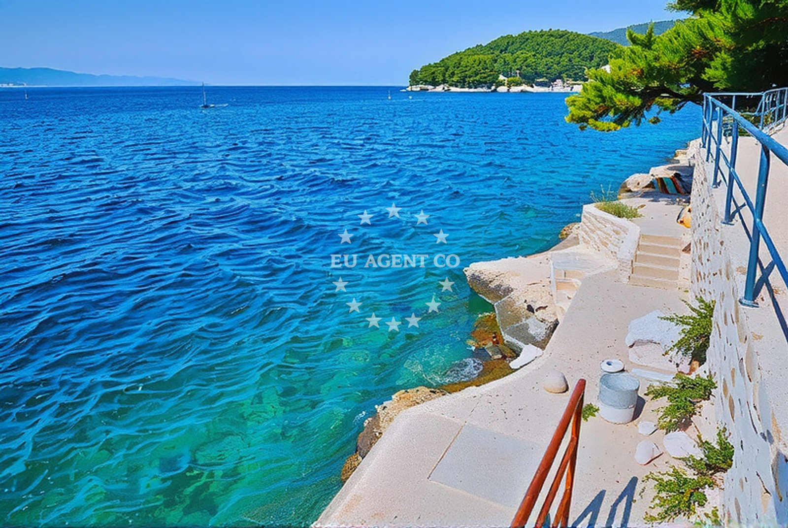 Beach facilities and surroundings at Sveti Roko zapad, Drvenik (Gradac) in Sveti Roko zapad