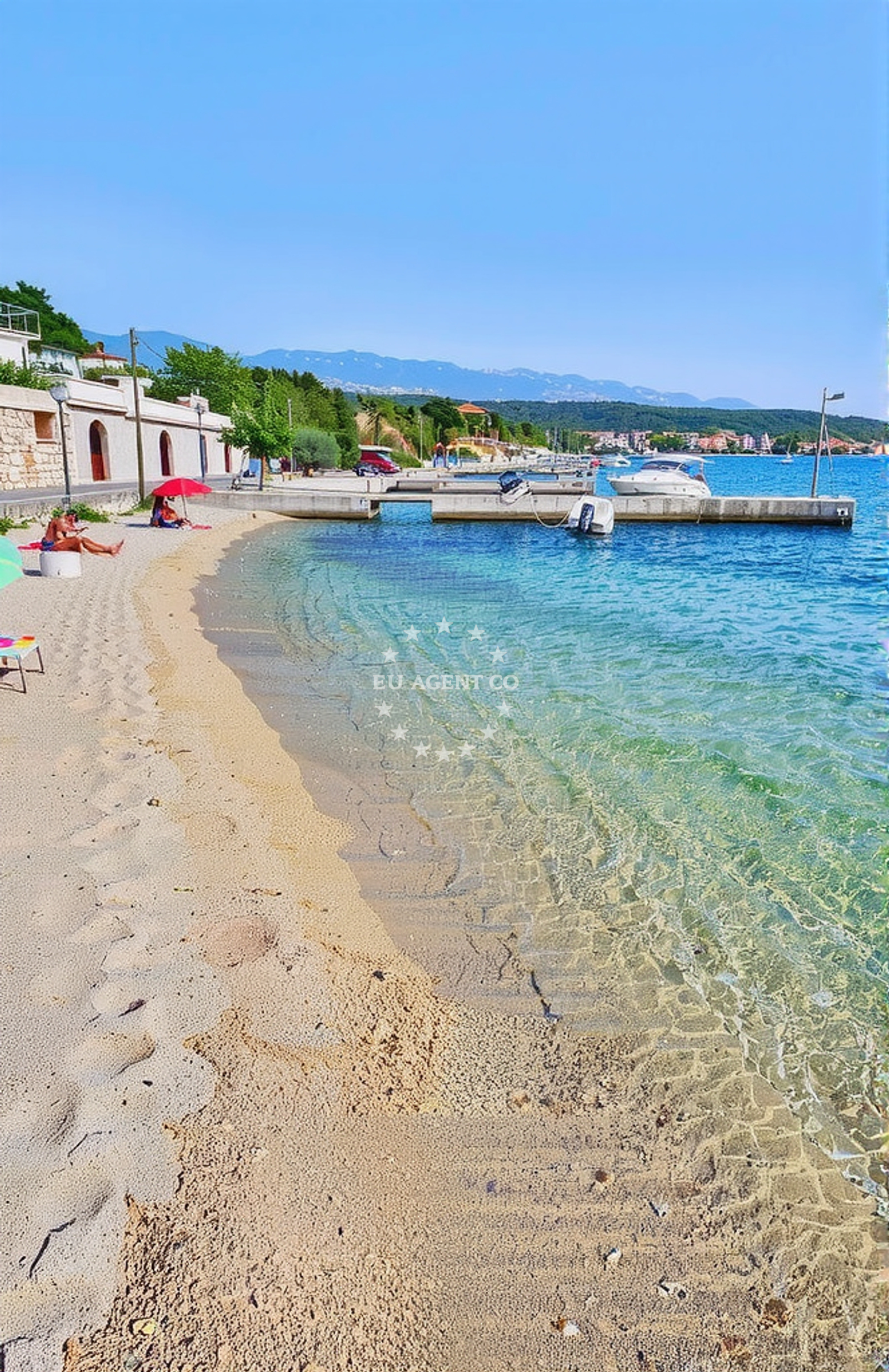 Beach facilities and surroundings at Sveti Stjepan, Barbat na Rabu (Rab) in Sveti Stjepan