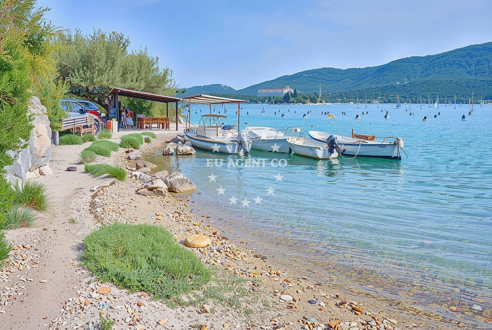 Shoreline and swimming area at Svi Sveti istok, Zaton Doli in Svi Sveti istok