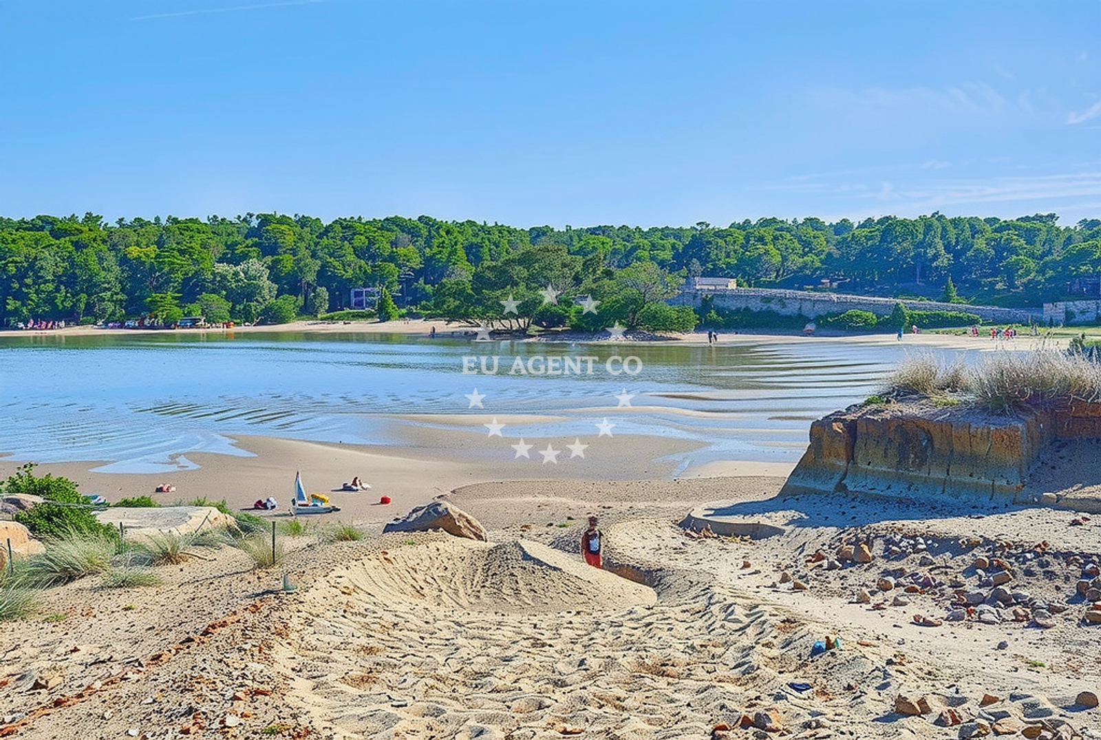 Beach facilities and surroundings at Tanki rt jug, Lopar (Rab) in Tanki rt jug