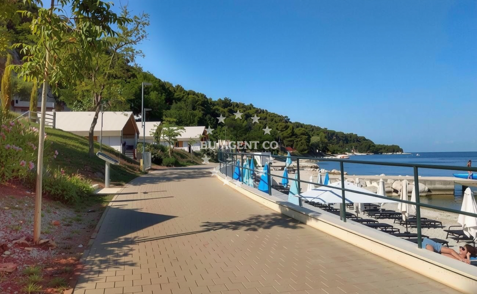 Additional view of Tarska vala beach in Lanterna 1, Poreč