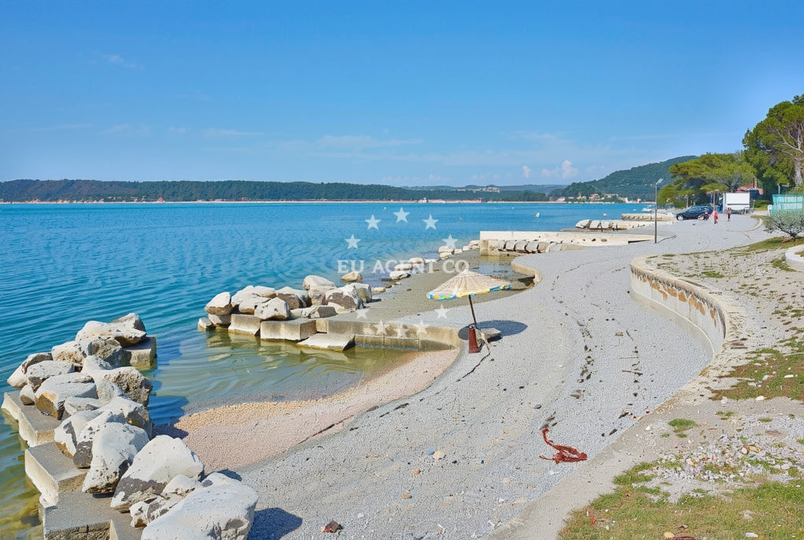 Additional view of Tarska vala beach in Lanterna 1, Poreč