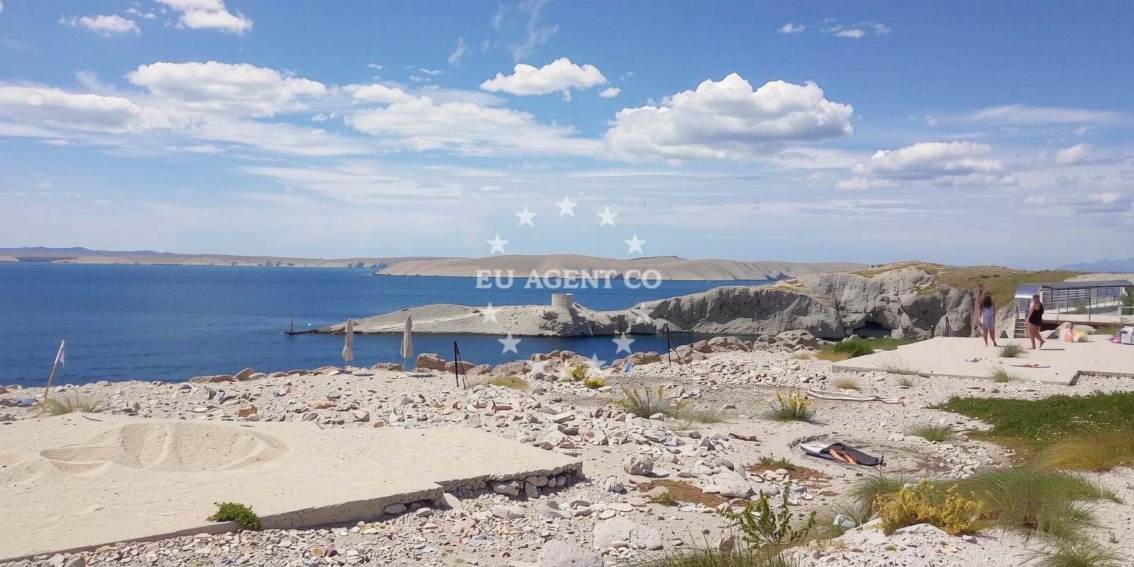 Additional view of Tartanovo beach in 1 Ulica Ante Šugara, Pag