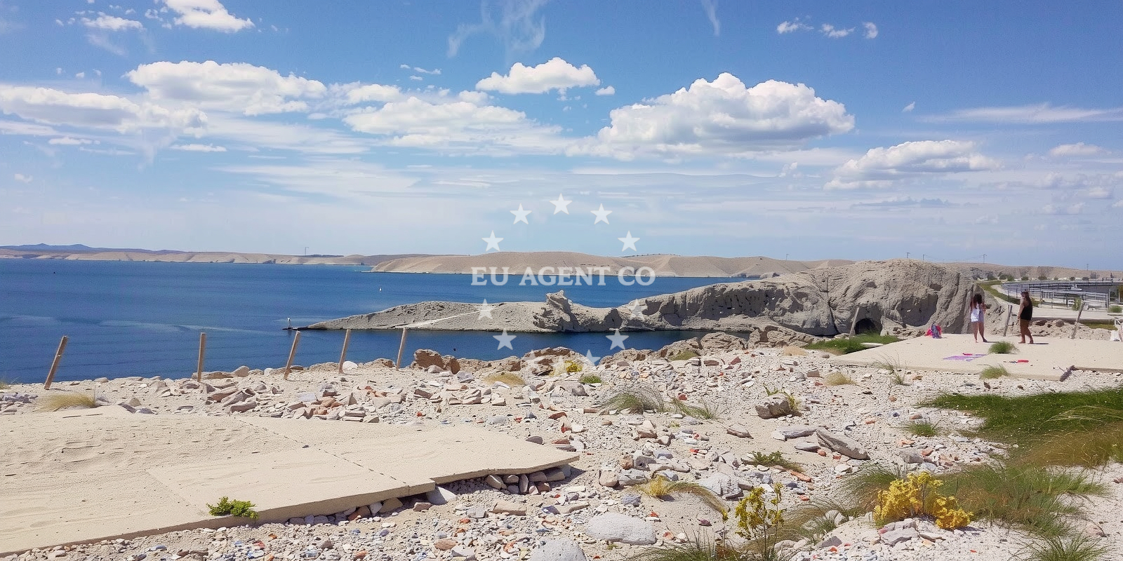 Additional view of Tartanovo beach in 1 Ulica Ante Šugara, Pag