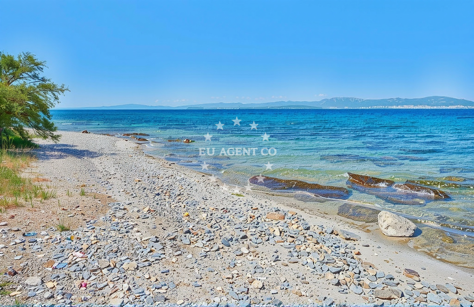 Additional view of Tatinja beach in Ulica Ratac, Sutivan