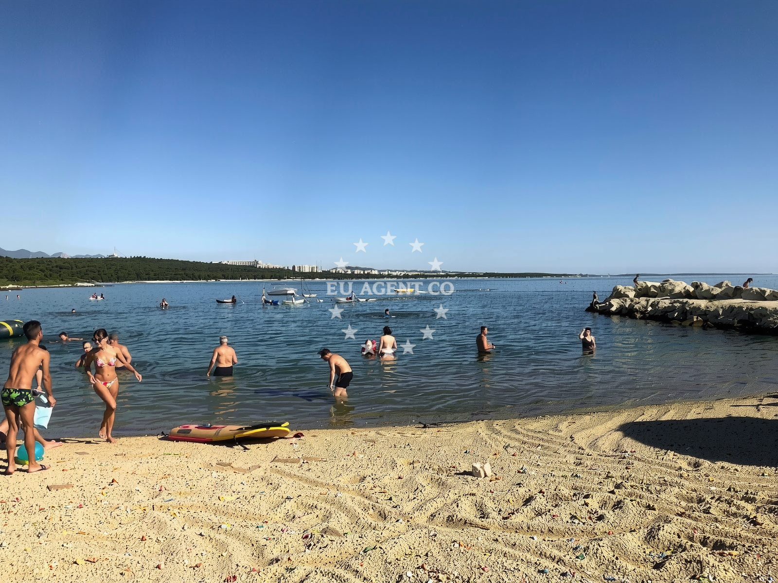 Additional view of Terra Park beach