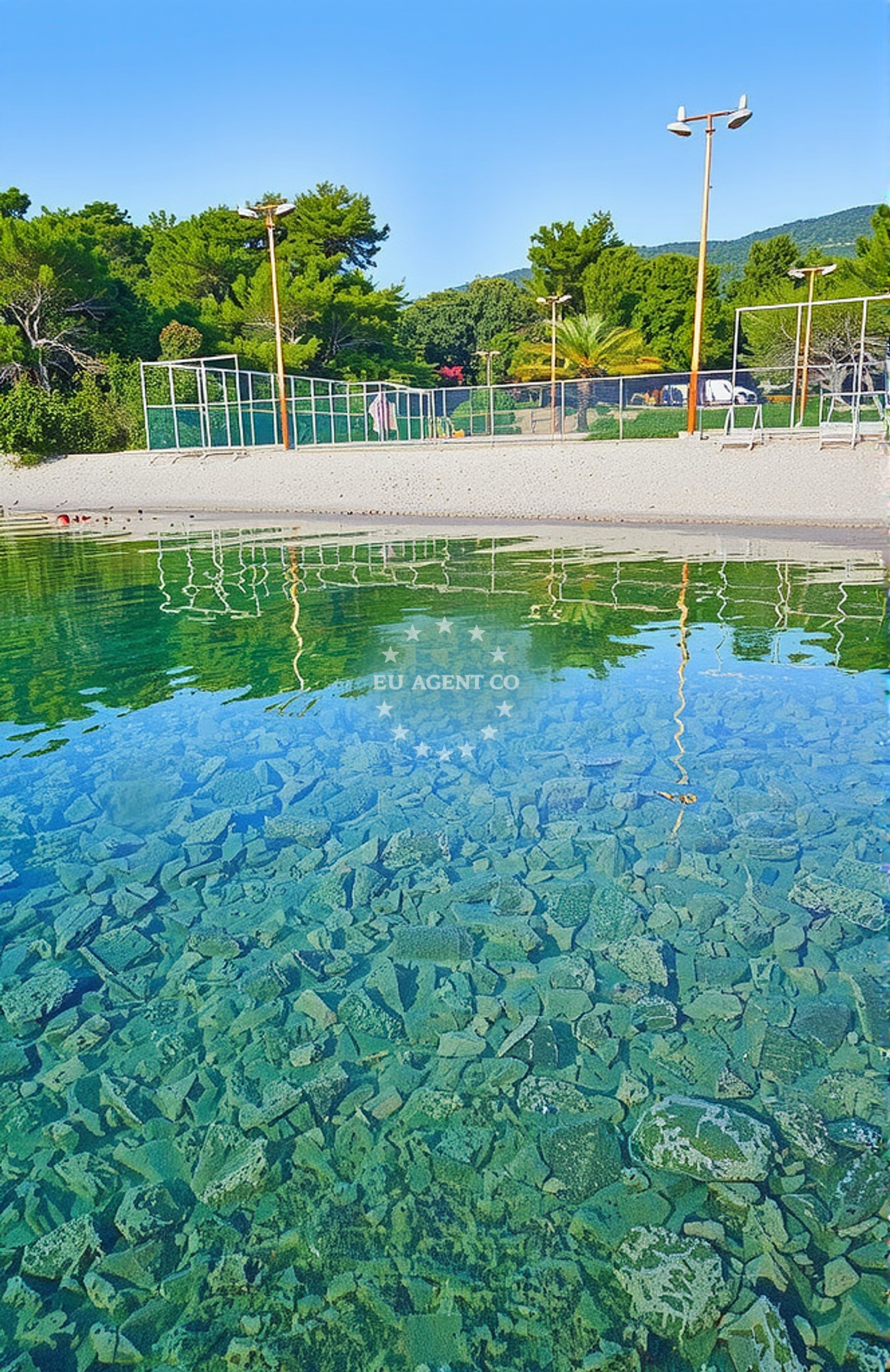 Shoreline and swimming area at TN Bučanje jug, Nerezine (Lošinj) in TN Bučanje jug
