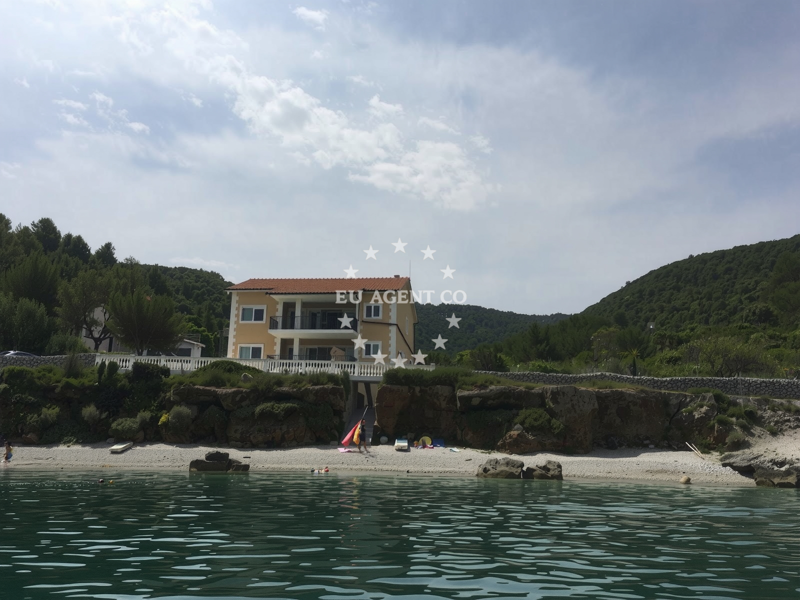 Sea and coastal view of Tocinjak beach in 1 Punta, Povlja