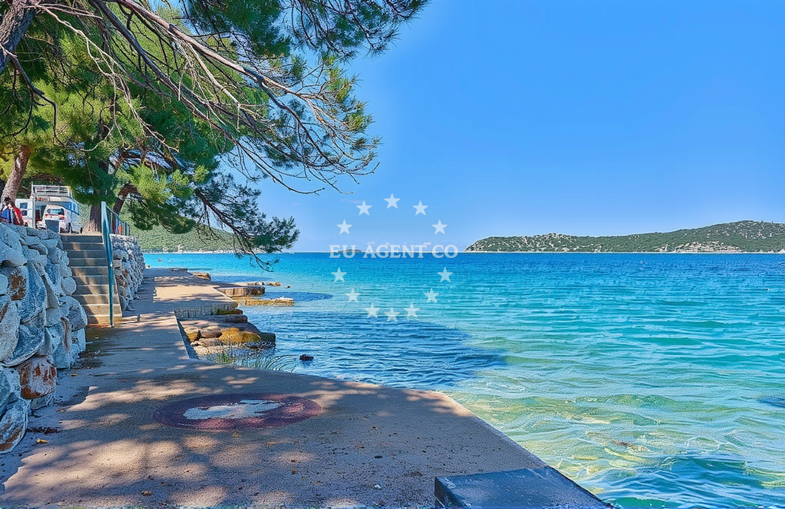 Beach facilities and surroundings at Tomas i Barinica, Grebaštica in Tomas i Barinica