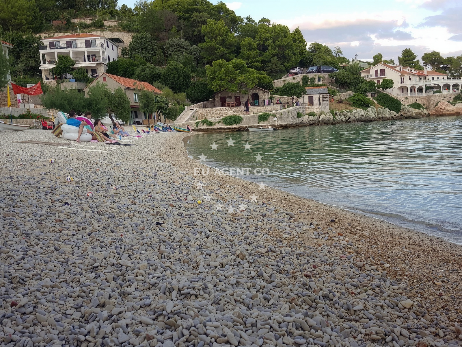 Beach facilities and surroundings at Torac beach in , Gdinj