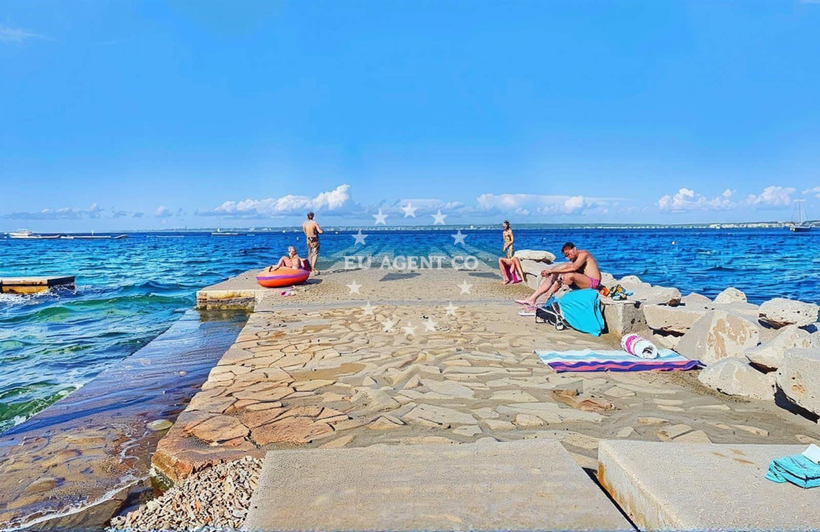 Additional view of Tratica beach in 38 Svetog Kuzme i Damjana, Ugljan