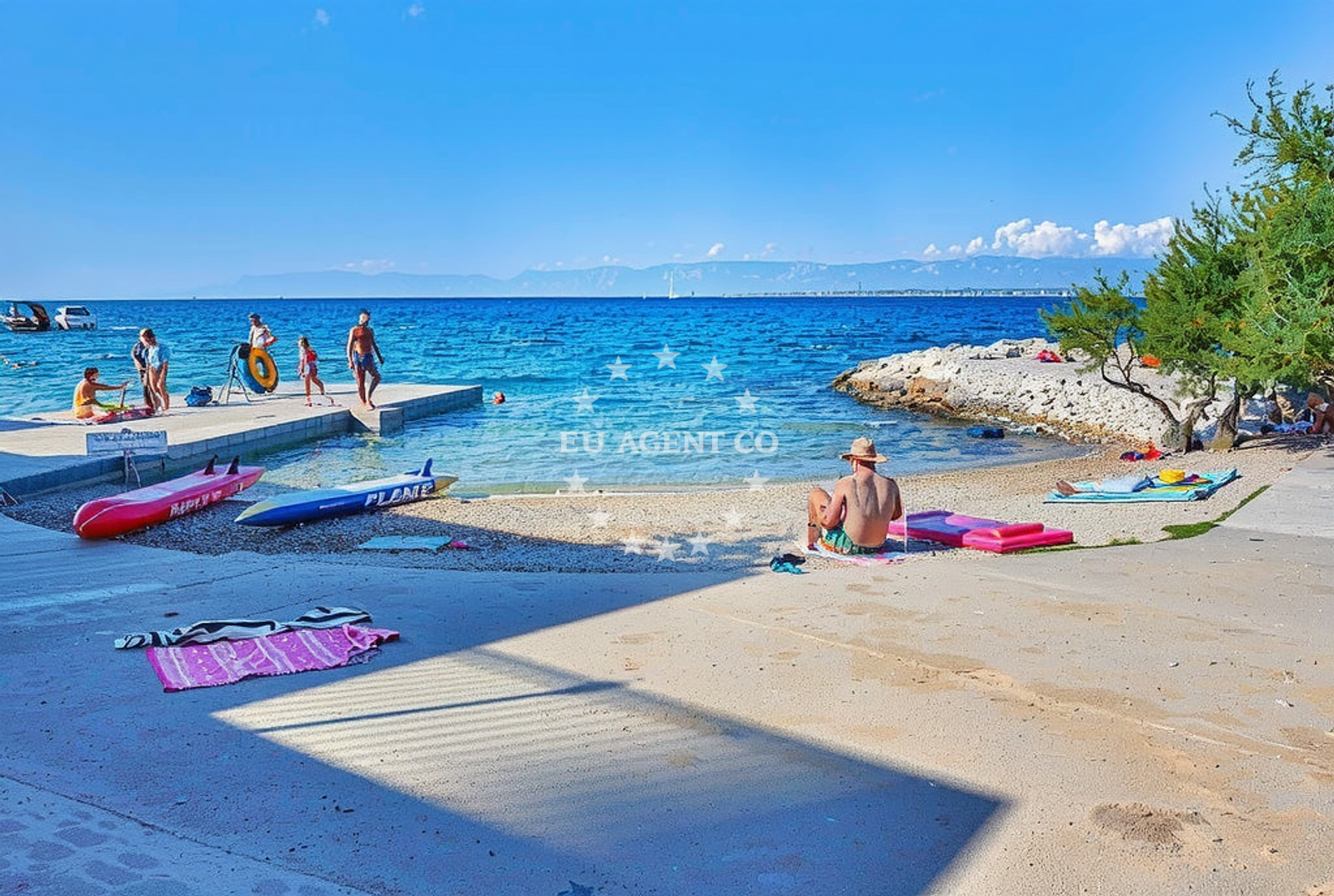 Additional view of Tratica beach in 38 Svetog Kuzme i Damjana, Ugljan