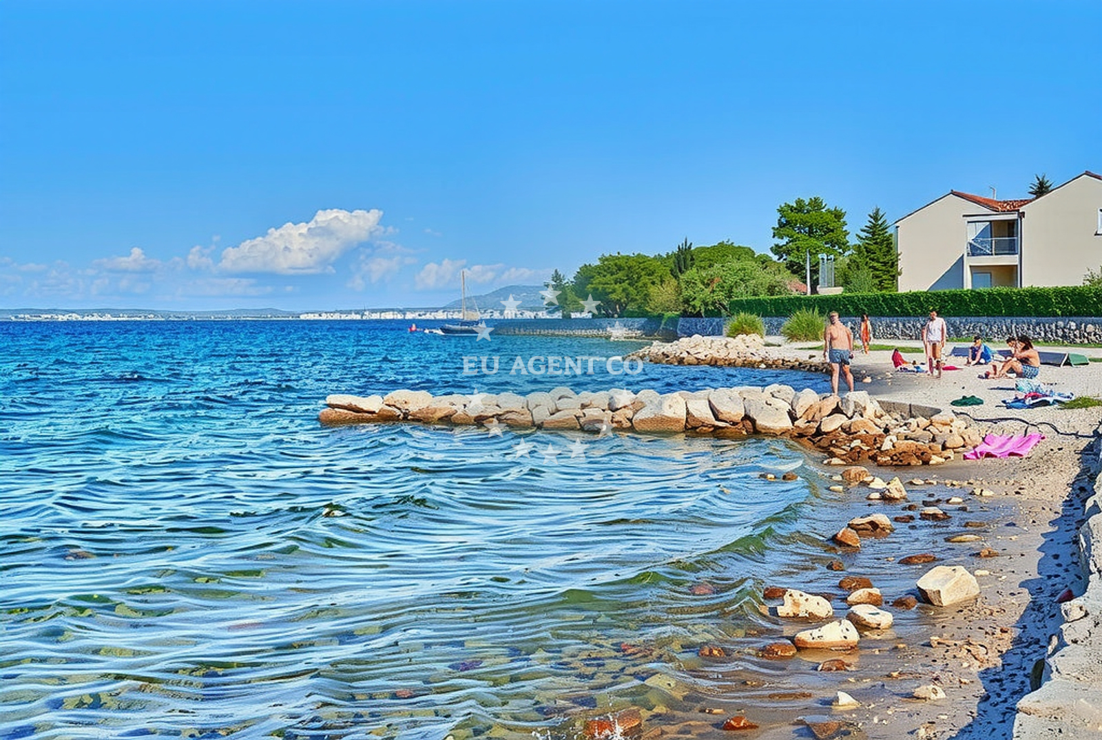 Shoreline and swimming area at Tratica zapad, Ugljan (Ugljan) in Tratica zapad