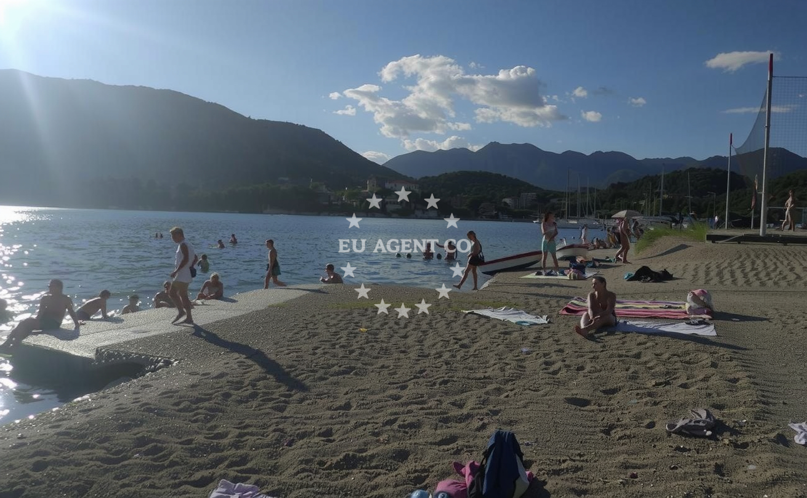 Sea and coastal view of Trg Ploca beach in Put Portine 21, Baćina