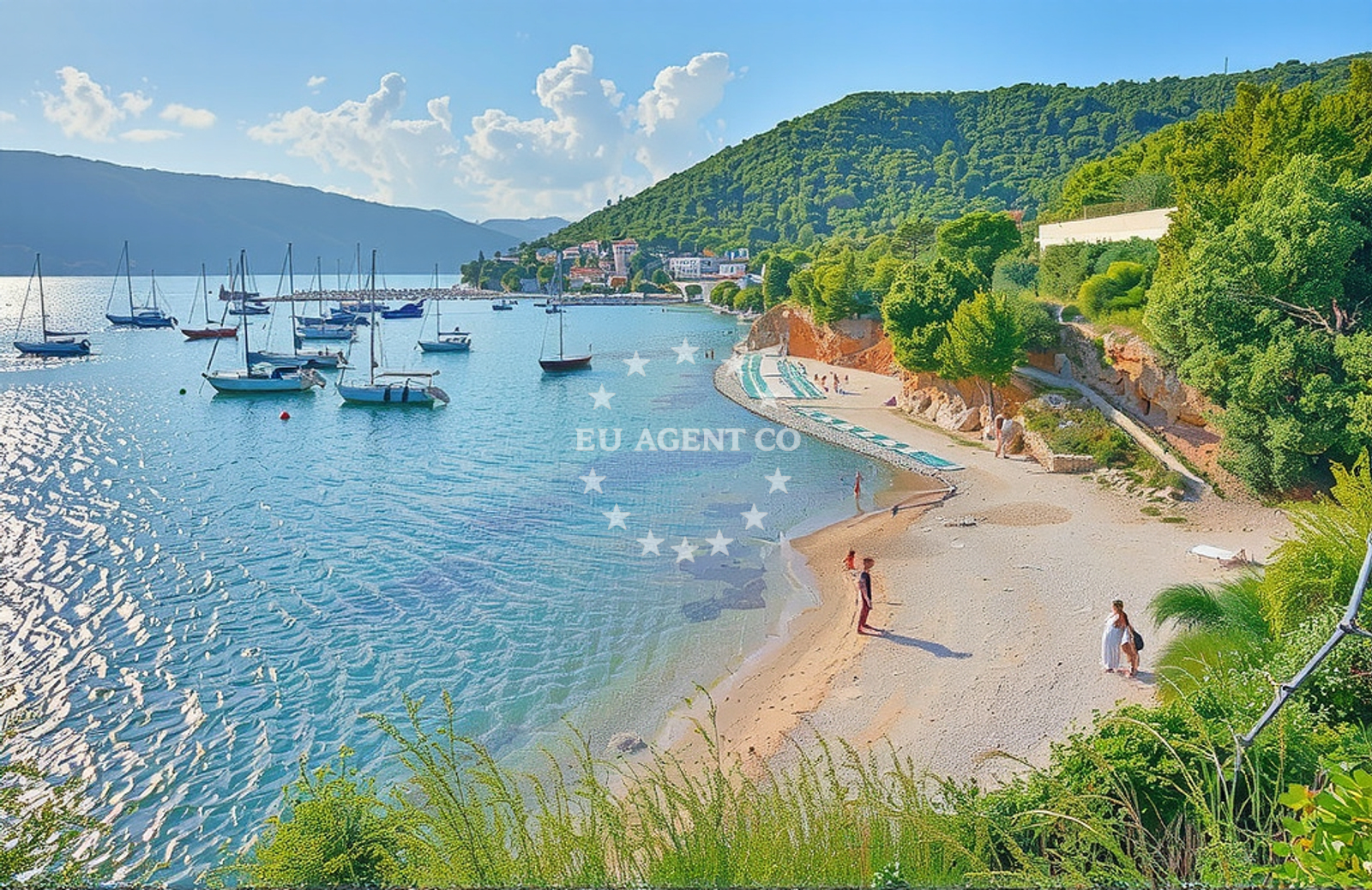 Shoreline and swimming area at Trget: beaches and coves (3) in Trget