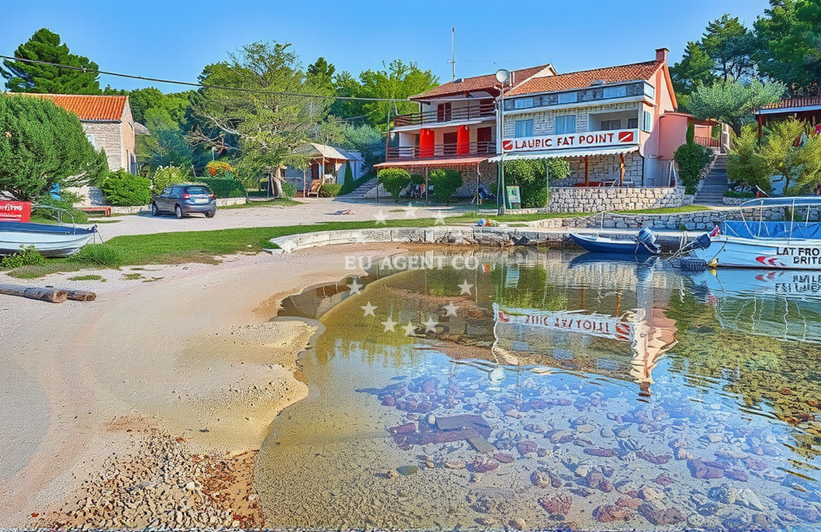 Shoreline and swimming area at Tri luke istok, Vela Luka (Korčula) in Tri luke istok