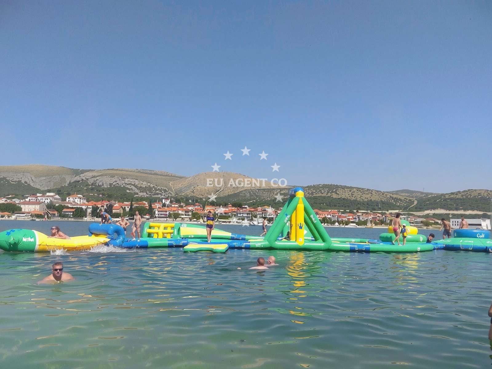 Additional view of Trogir beach in Cocina Draga 3, Trogir