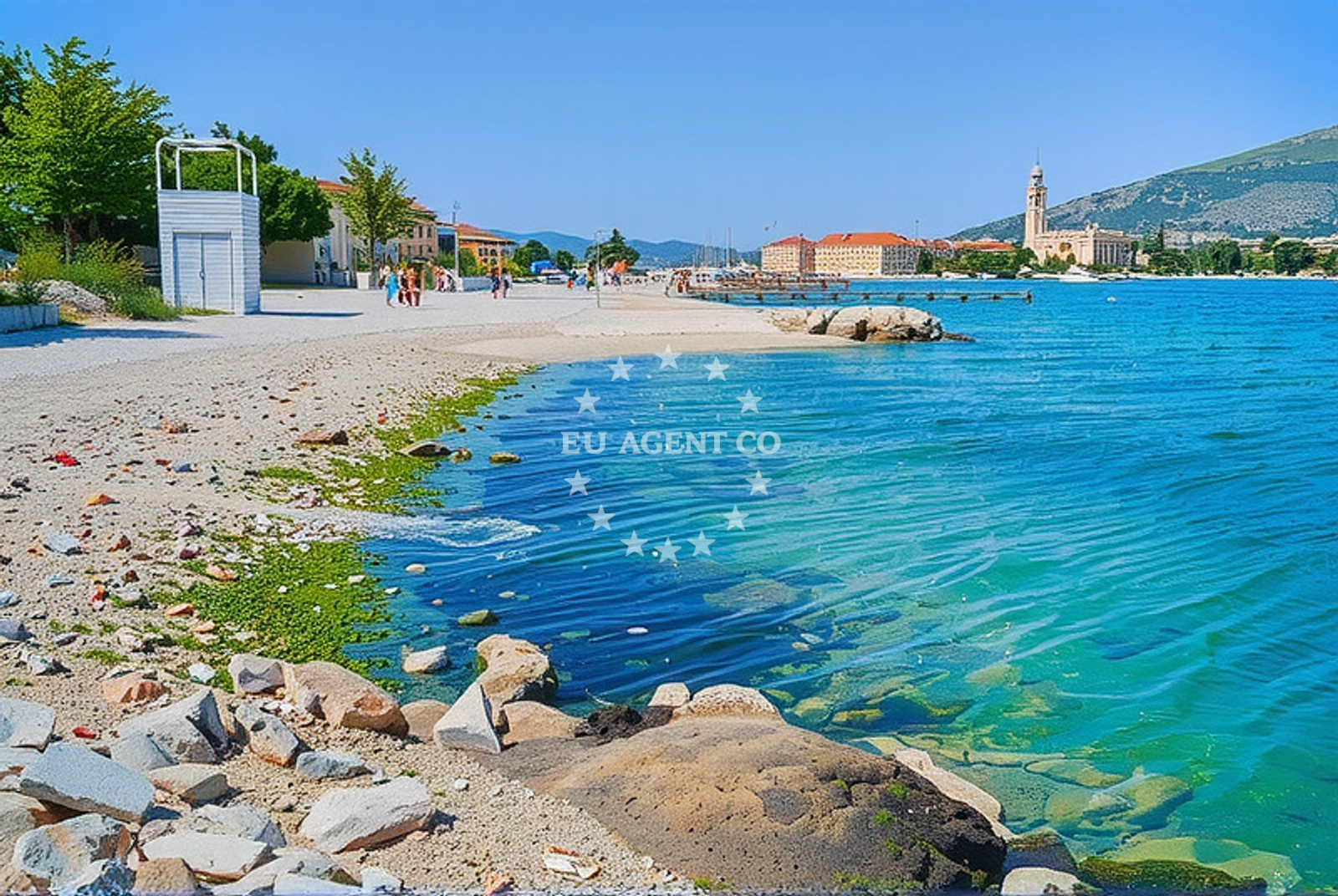 Additional view of Trogir beach in Cocina Draga 3, Trogir