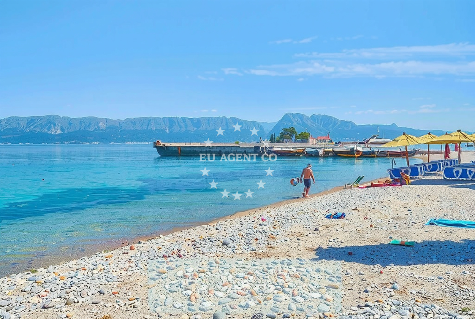 Beach facilities and surroundings at Trpanj: beaches and coves (5) in Trpanj