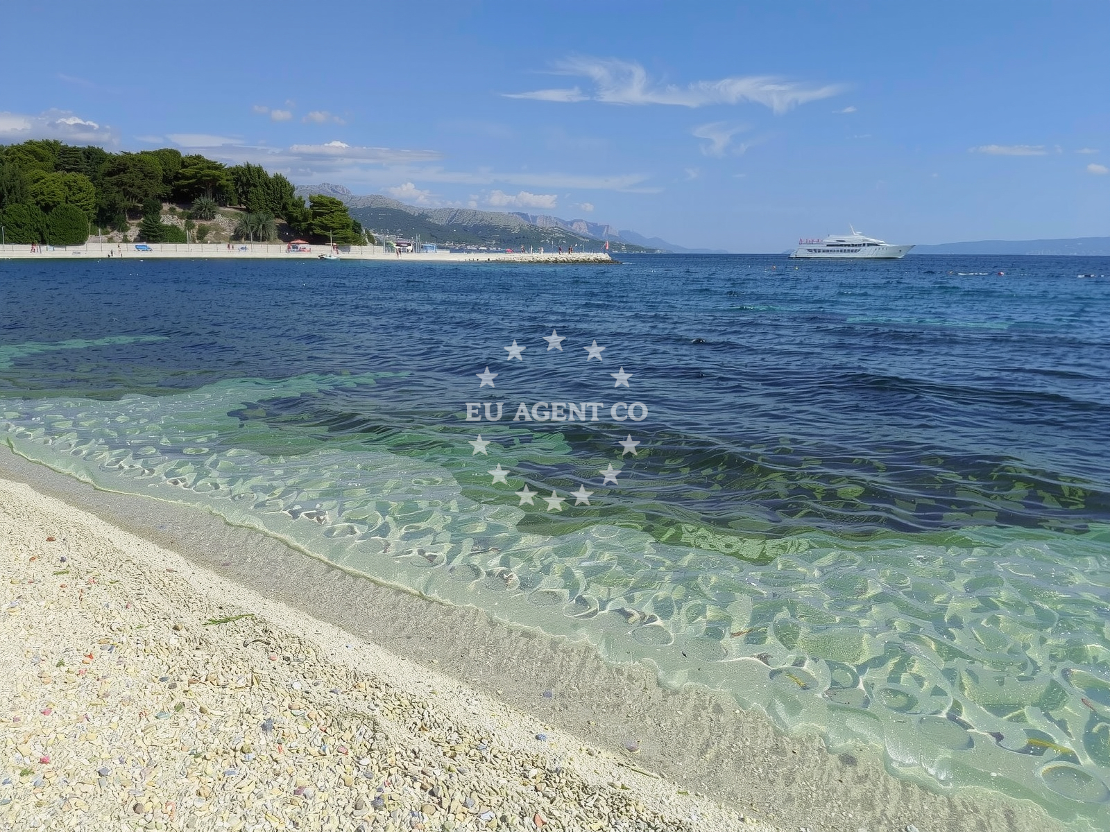 Shoreline and swimming area at Trstenik beach in Ulica Ivana pl. Zajca 18, Split