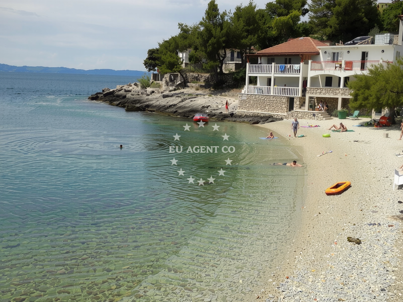 Sea and coastal view of Tvrdni Dolac beach in Uvala Vela Lučica b.b., Gdinj
