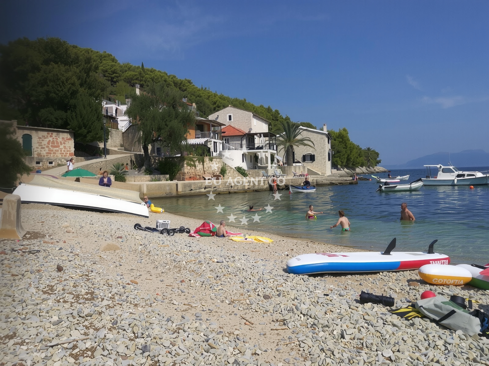 Additional view of Tvrdni Dolac beach in Uvala Vela Lučica b.b., Gdinj