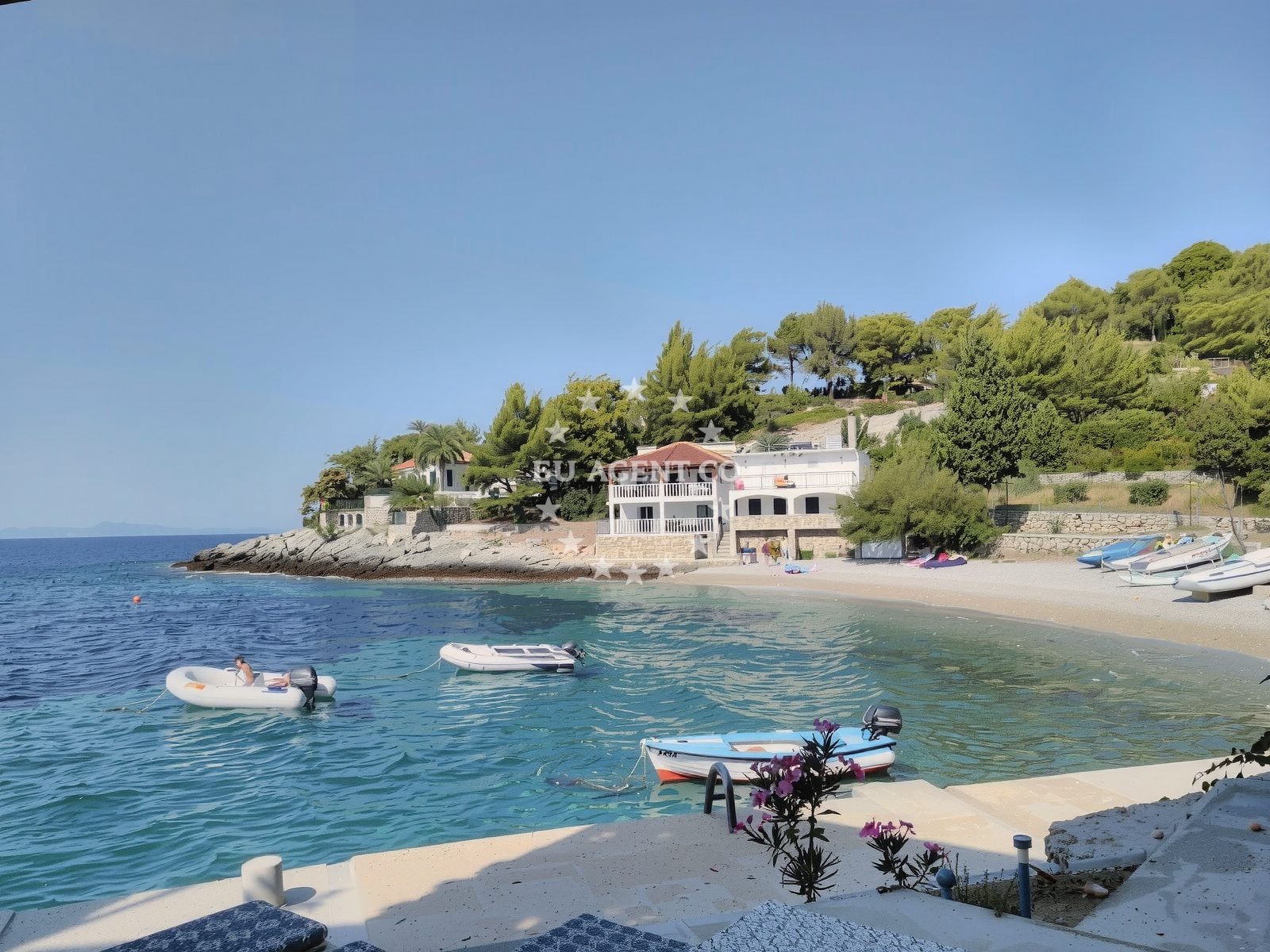 Additional view of Tvrdni Dolac beach in Uvala Vela Lučica b.b., Gdinj