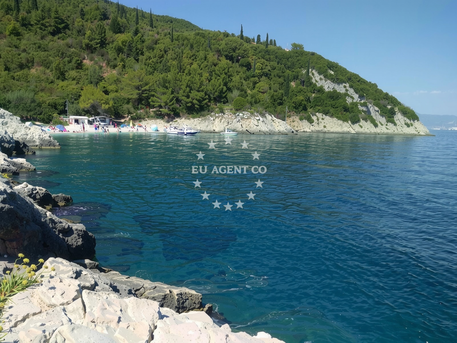 Additional view of Uboka beach in Moscenice 77 Rovini Rovini, Mošćenice