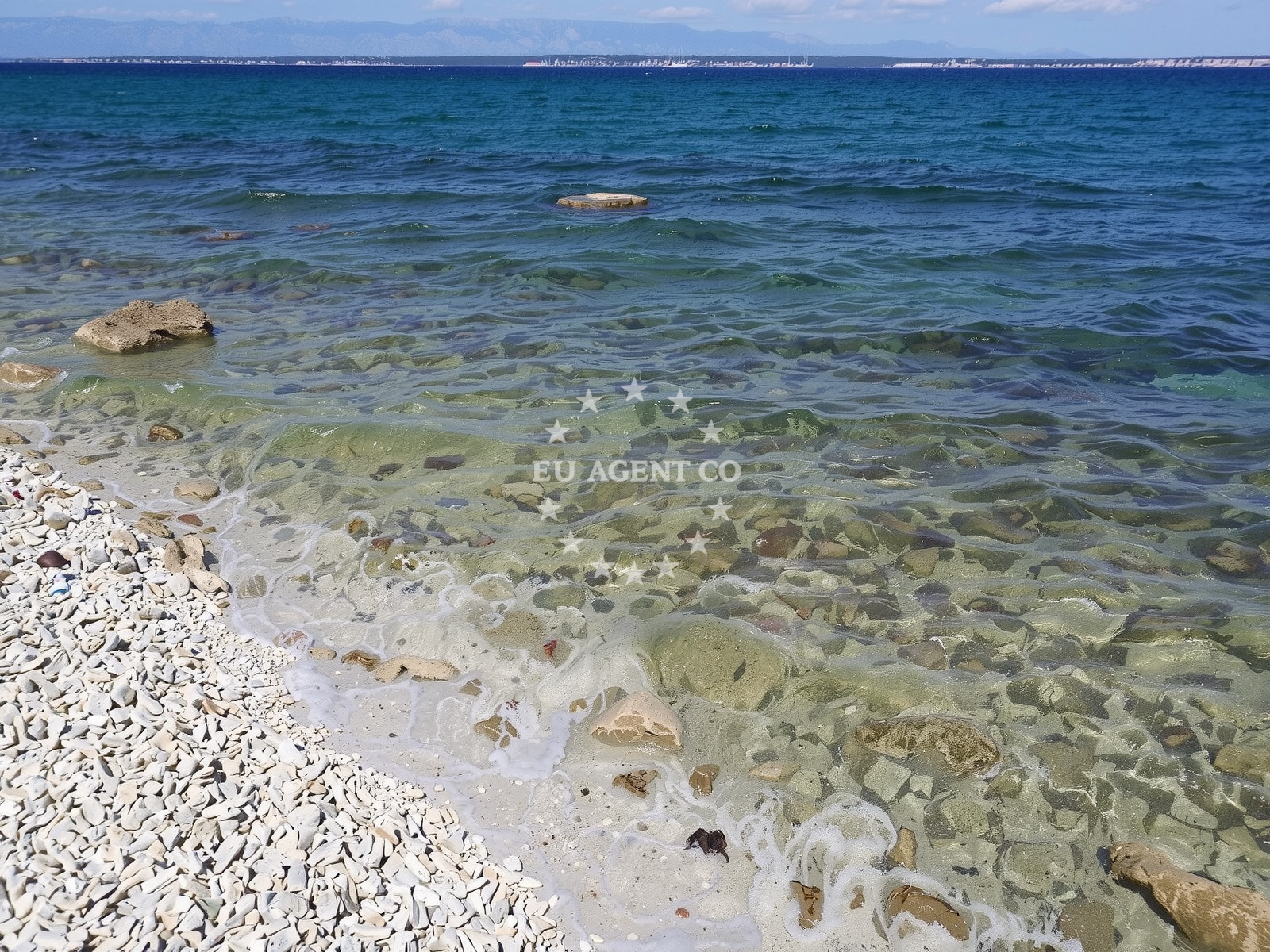 Additional view of Ugljan beach in Tratica 2E, Ugljan