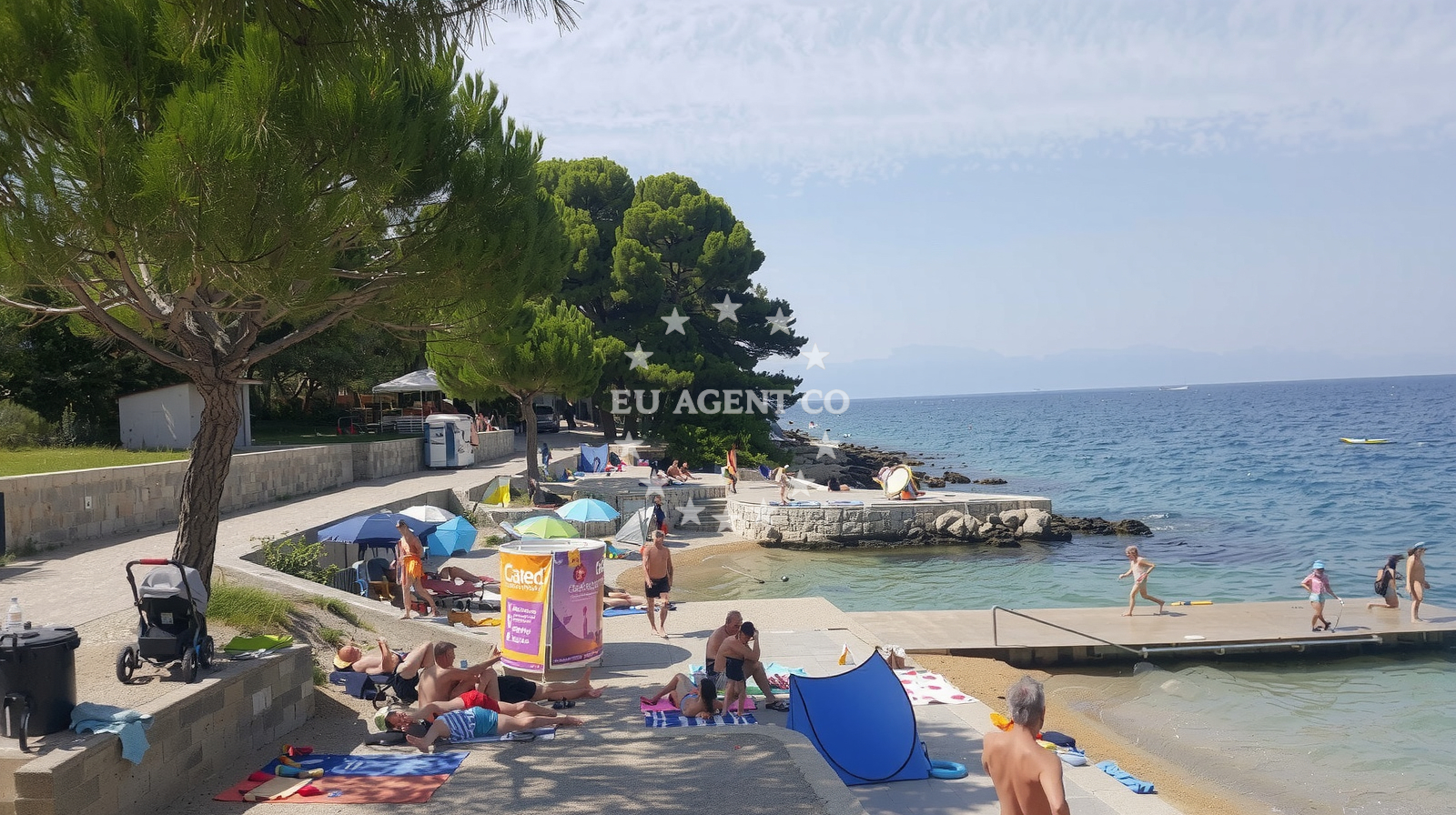 Shoreline and swimming area at Uhlic beach in Porat 185, Porat