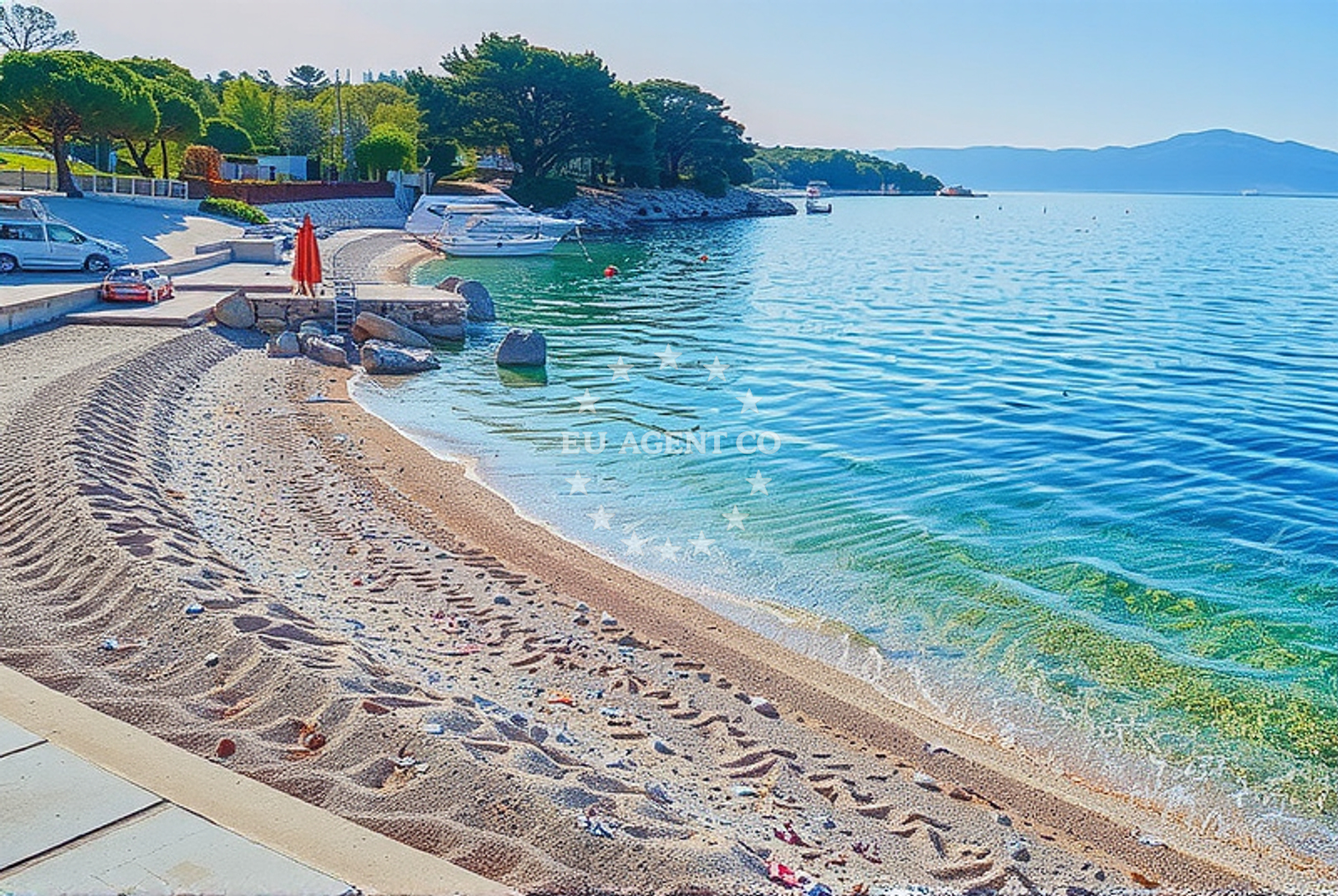 Additional view of Uhlic beach in Porat 185, Porat