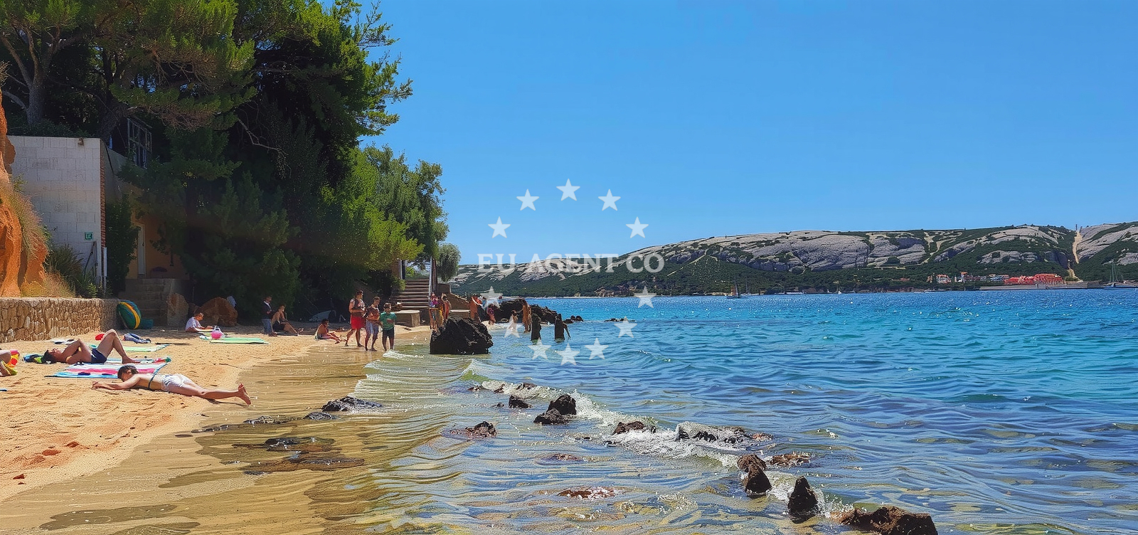 Shoreline and swimming area at Uljak beach in Uljak 16, Stara Novalja