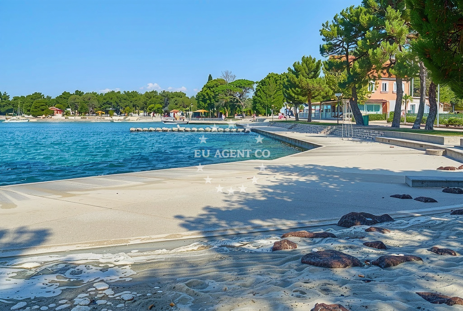 Additional view of Umag Sand Beach in 12 Gian Rinalda Carlia, Umag