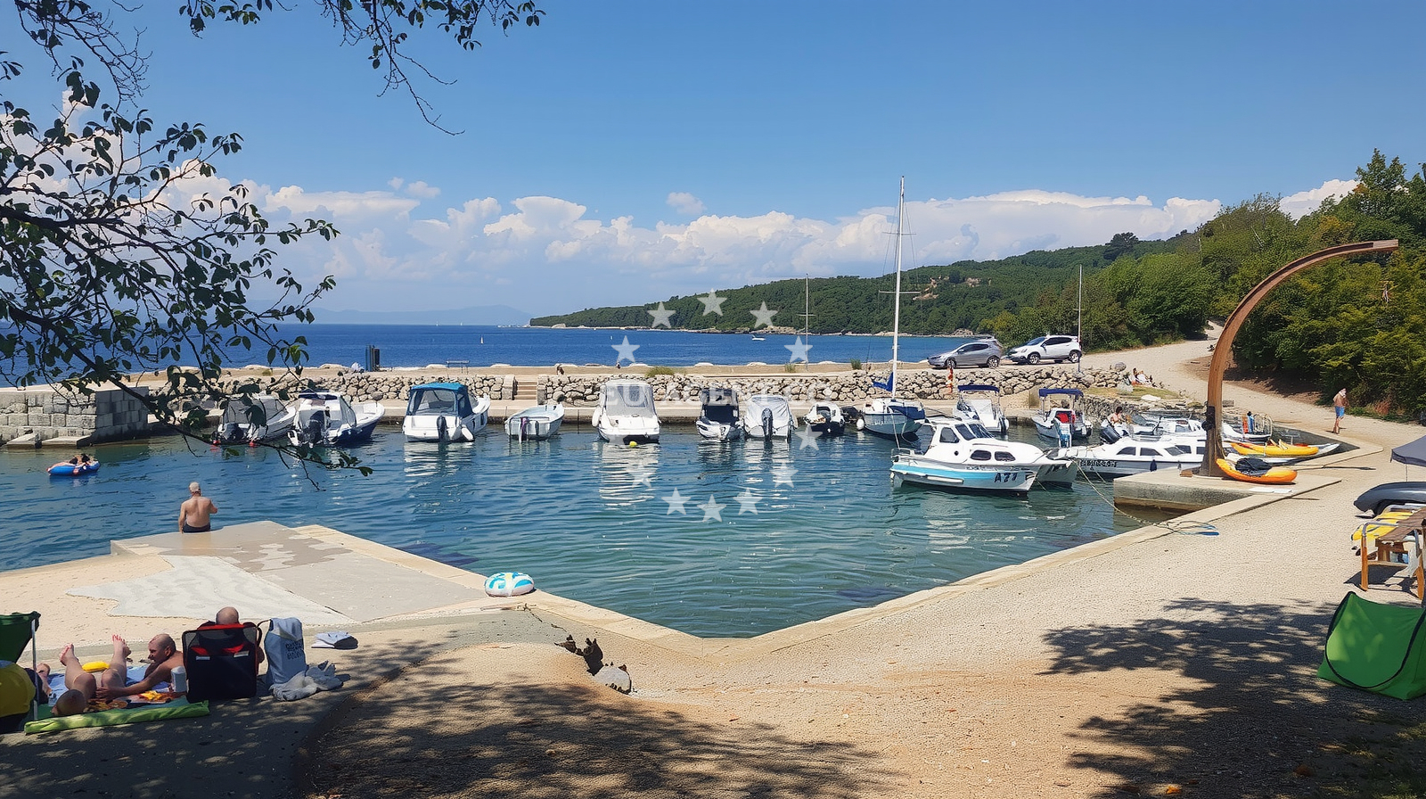 Additional view of Uvala Cavlena Beach in Milohnići 1A, Milohnići