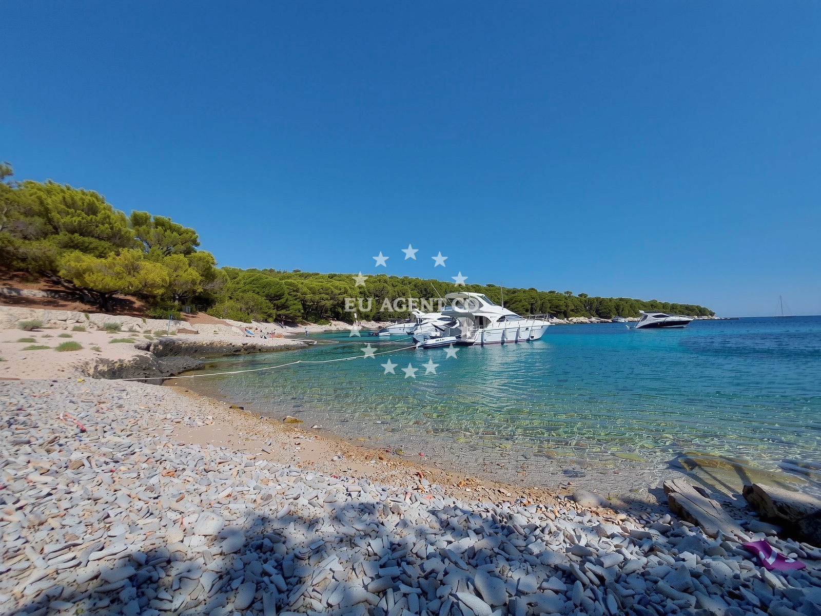 Sea and coastal view of Uvala Drazevica in Obala Zorana Mrvice 14, Žirje