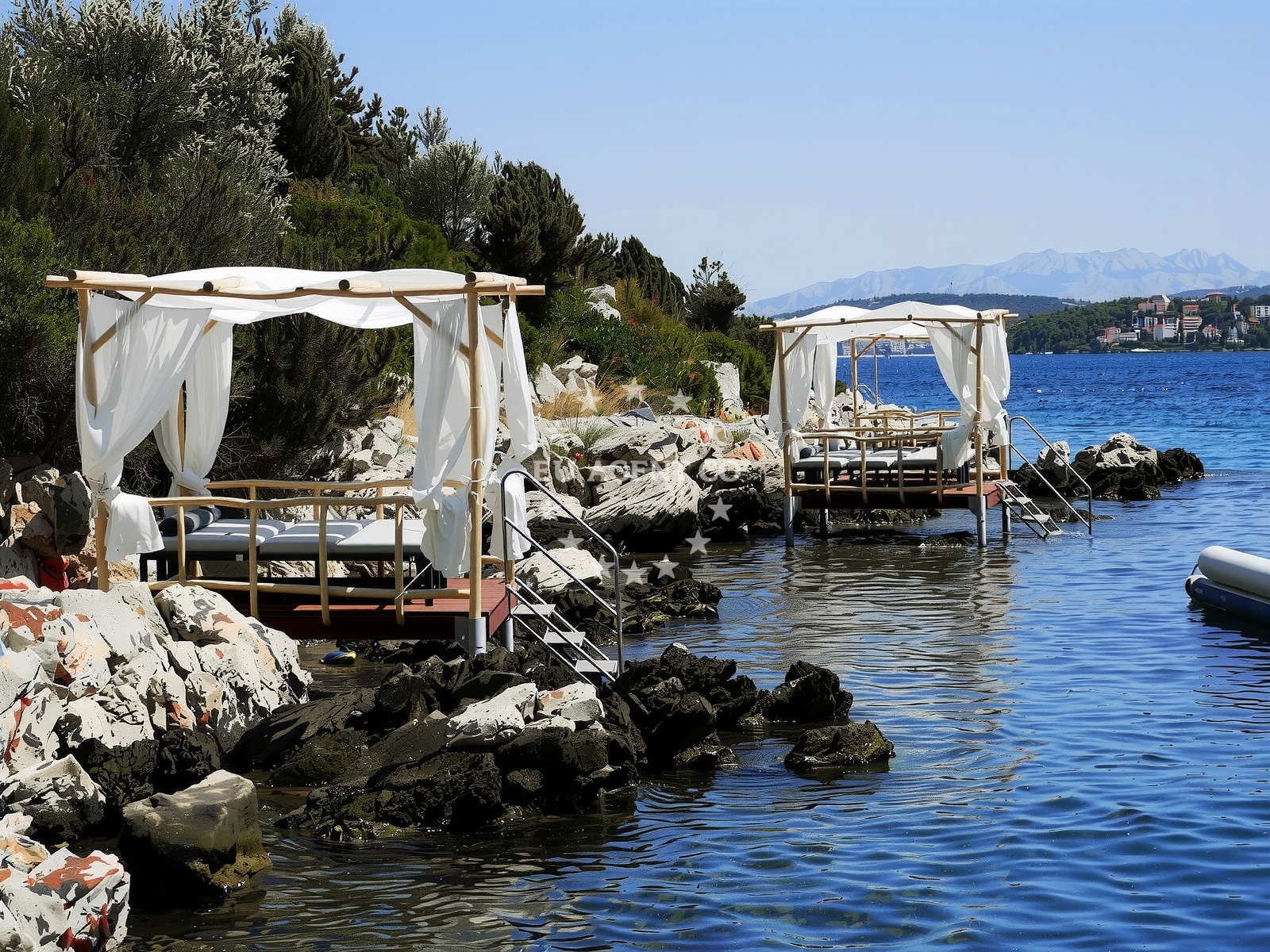 Shoreline and swimming area at Uvala Jelinak veli in 127 Obala Mira Barešića, Seget Vranjica