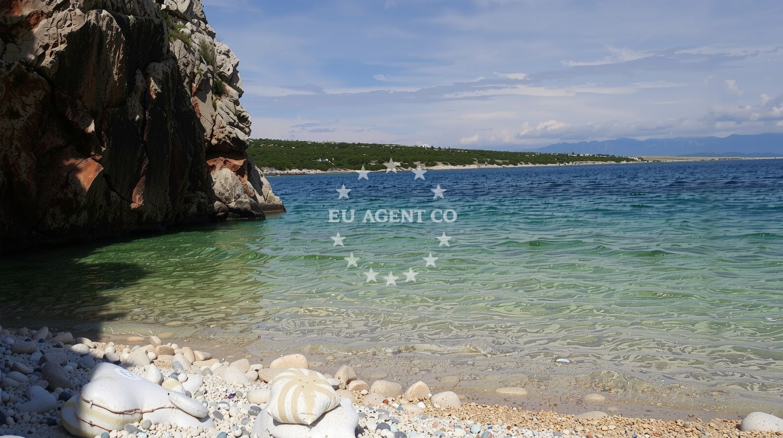 Shoreline and swimming area at Uvala Krtaca in Belej 40, Belej