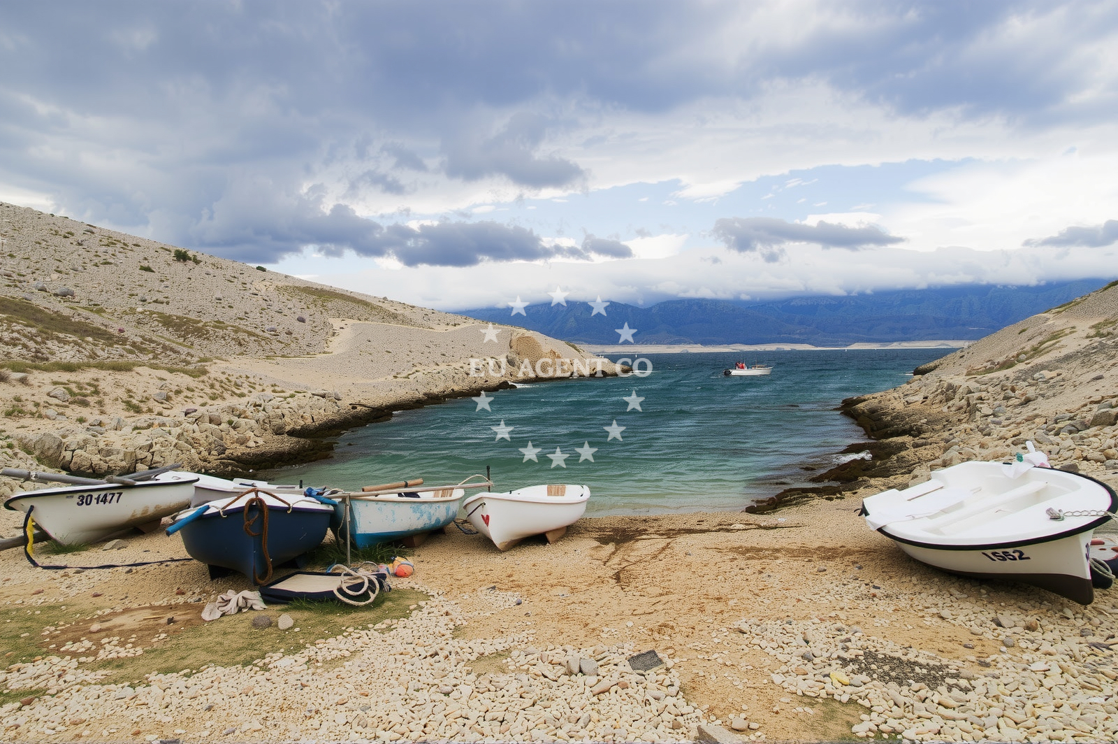 Shoreline and swimming area at Uvala Ljaljkovaca in Put Kuknice 8, Vrsi