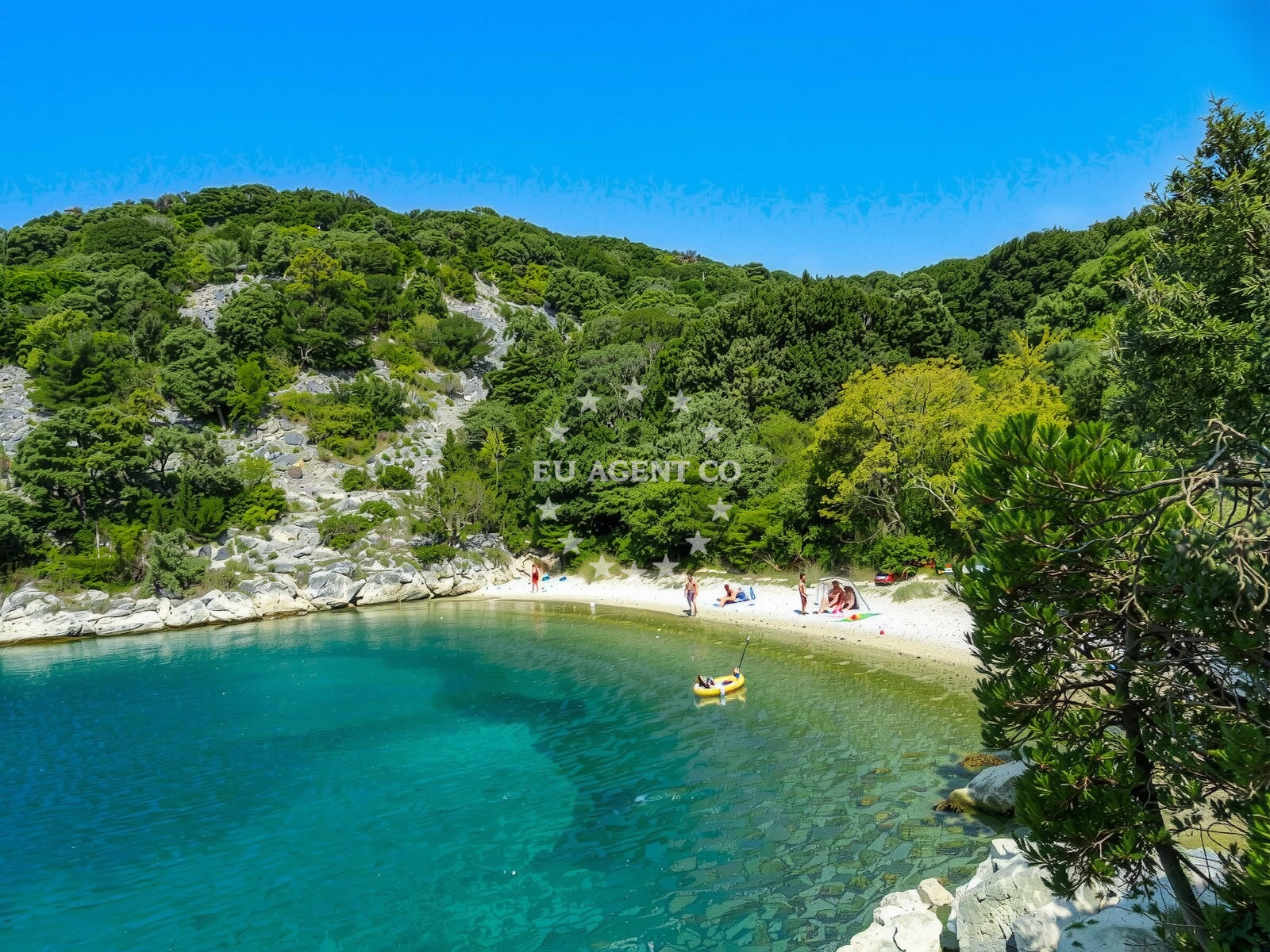 Sea and coastal view of Uvala Rabasalj in Bok od Brozica 100, Vrh, Krk