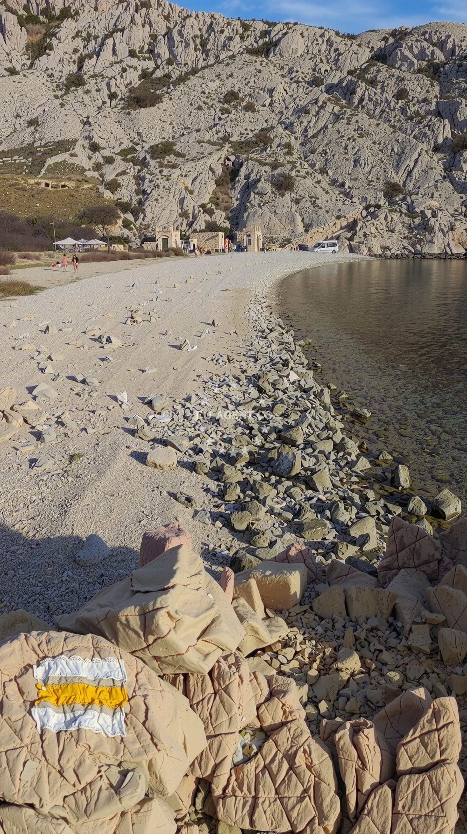 Beach facilities and surroundings at Uvala Vela Draga in Zarok 50b, Baška