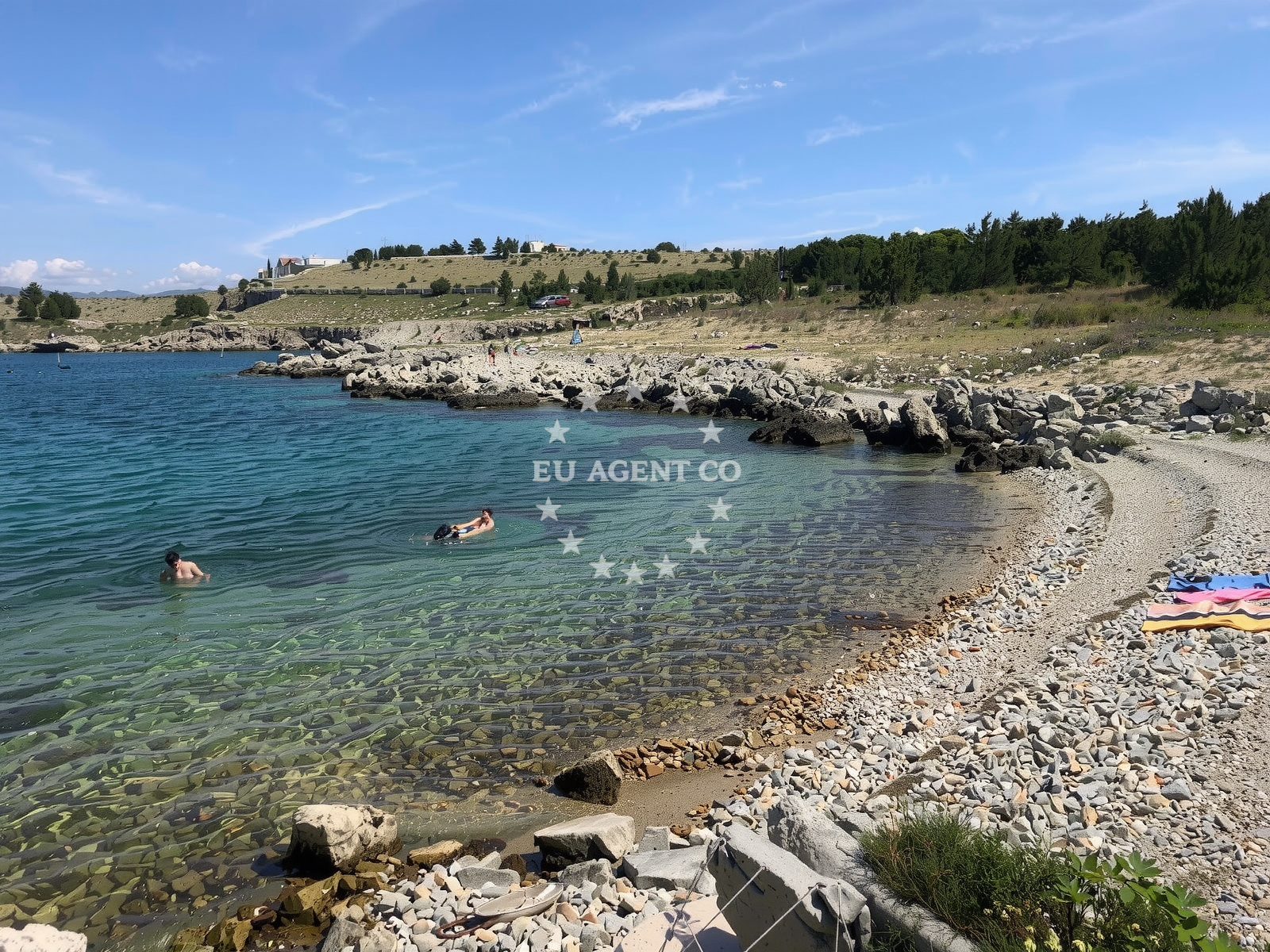 Shoreline and swimming area at Uvala Vodica in Konjska 1, Šilo