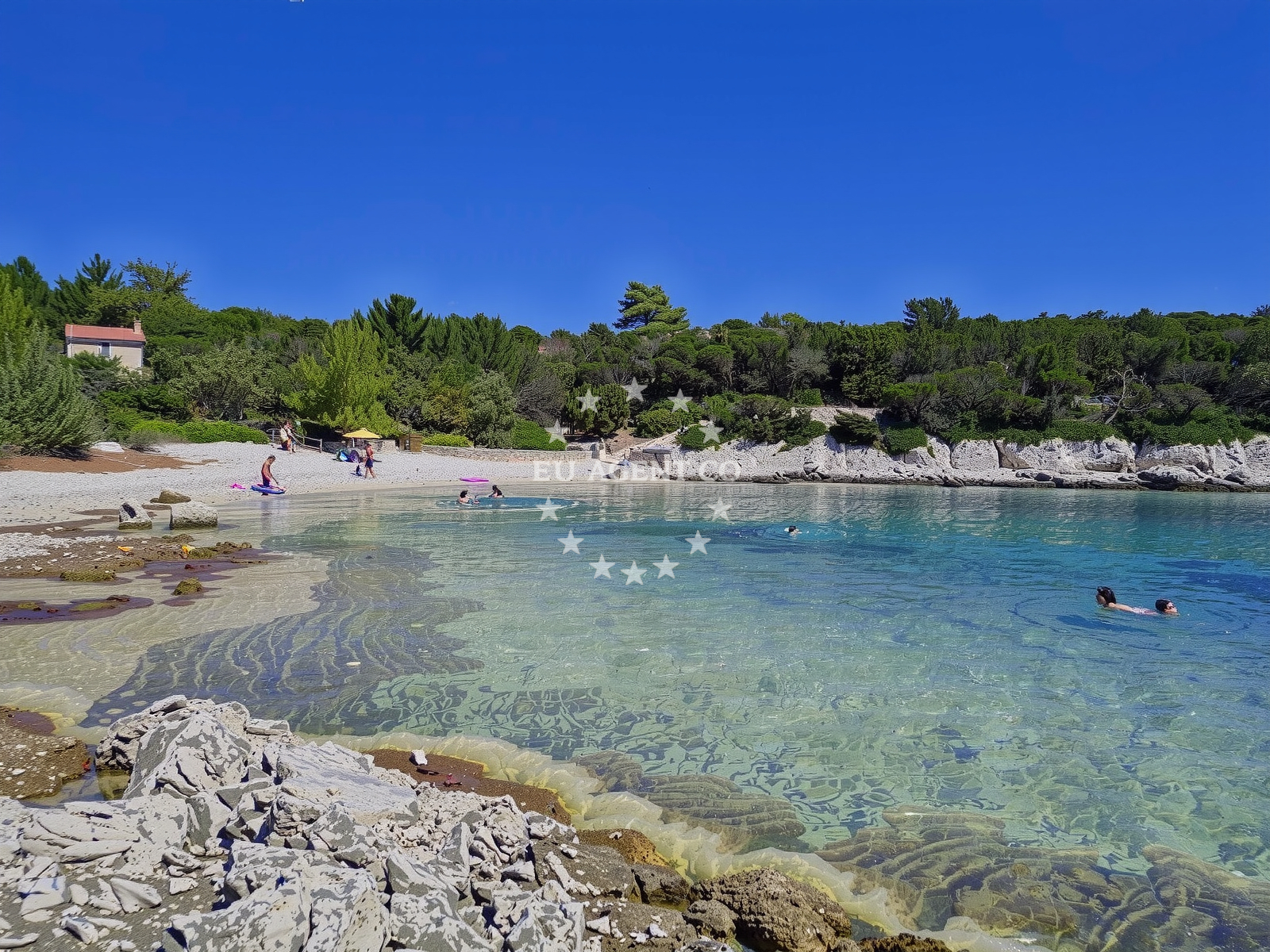 Overview of Uvala Zabodarski in Artatore ulica 64, Mali Lošinj