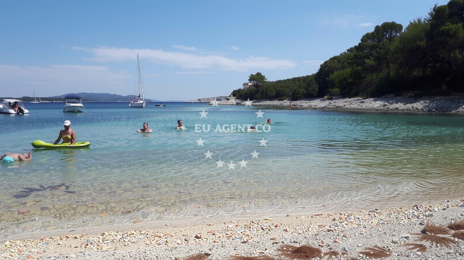 Sea and coastal view of Uvala Zabodarski in Artatore ulica 64, Mali Lošinj