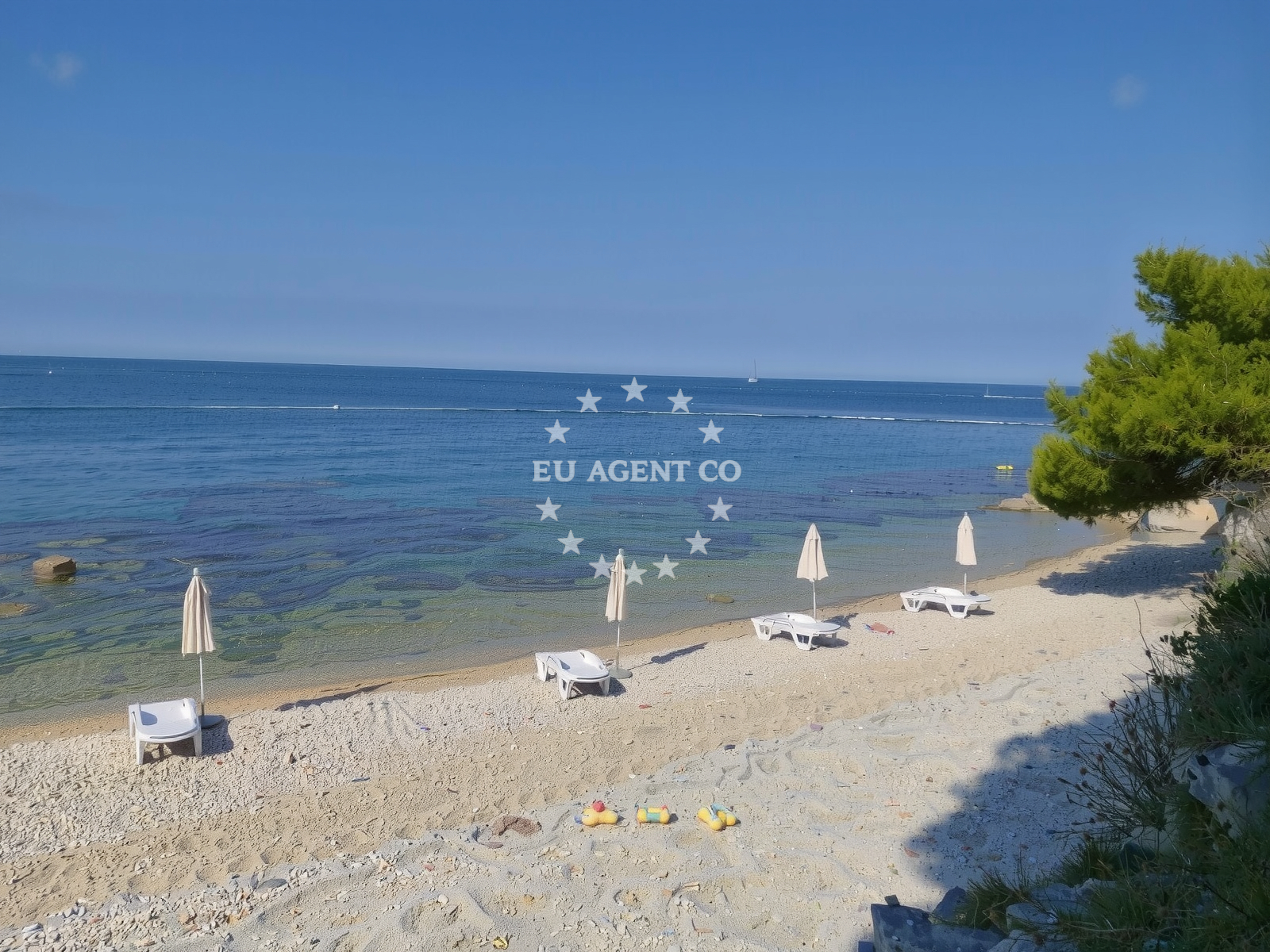 Sea and coastal view of Vabriga beach in Camping Solaris 1, Poreč