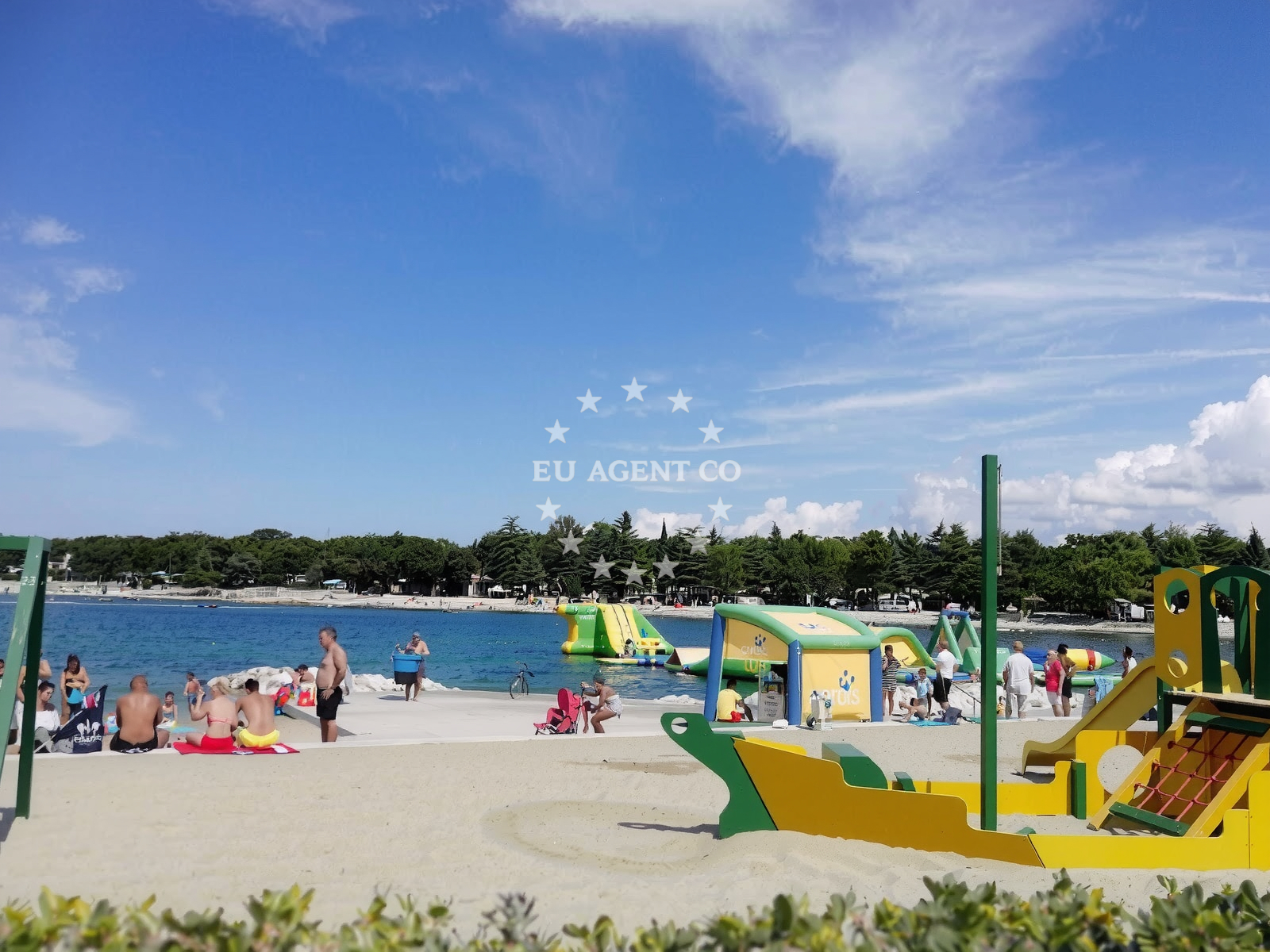 Additional view of Valkanela beach in Valkanela 6, Funtana