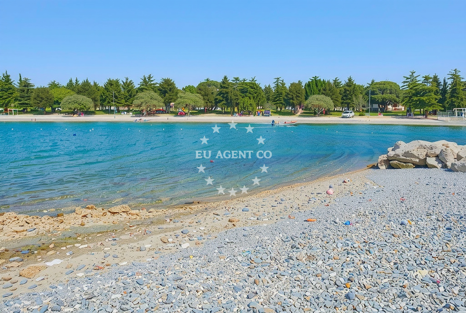 Additional view of Valkanela beach in Valkanela 6, Funtana